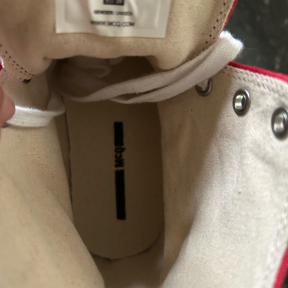 Alexander McQueen High Top Sneakers - Designer Sneakers in great condition! - Picture 7 of 11